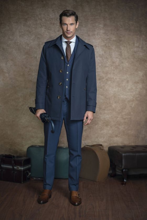 Trench sur mesure bleu face Trench sur mesure bleu face